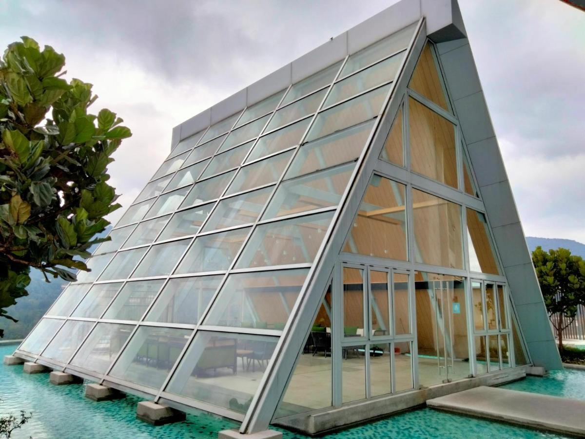 Apartemen Genting Highland Windmill Upon Hills By Homebrickz *